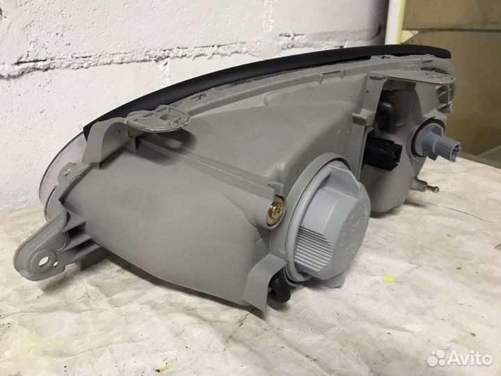 Фара передняя левая Chevrolet Lanos седан