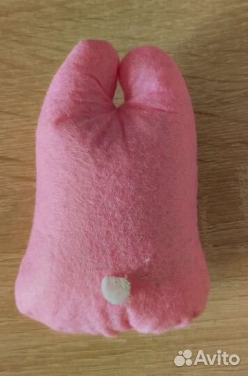 Зайчик из фетра