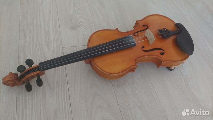 Скрипка нова 4/4