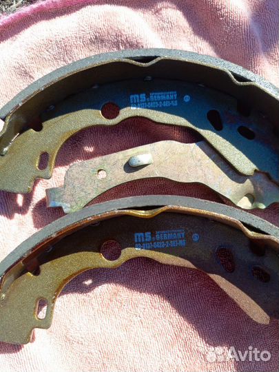 Тормозные колодки задние
