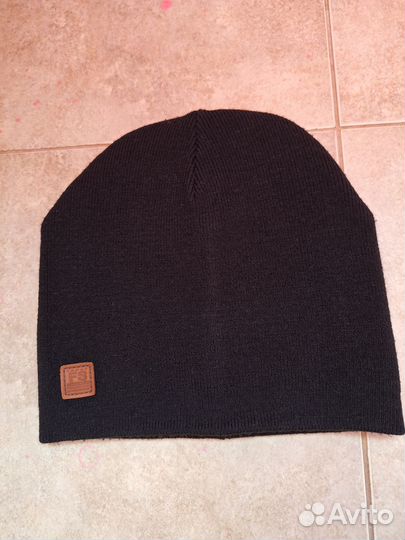 Шапка женская вязаная