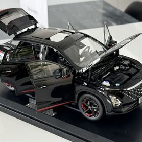 Модель автомобиля Omoda C5 1:18