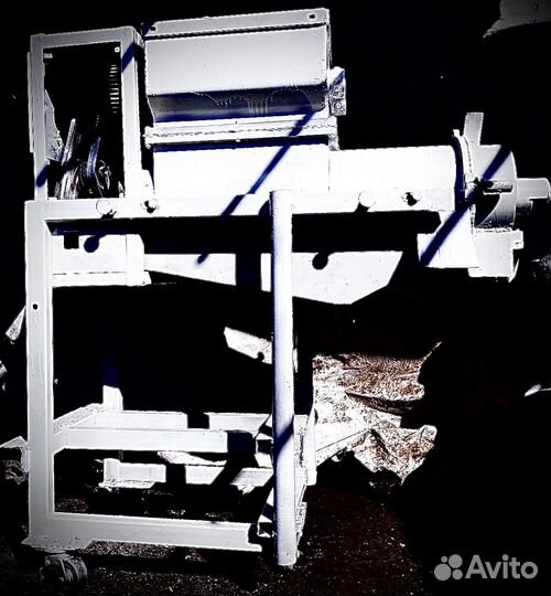 Промышленная соковыжималка