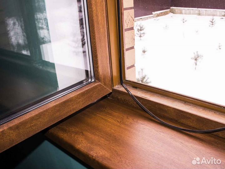 Уплотнитель Veka RAL3235