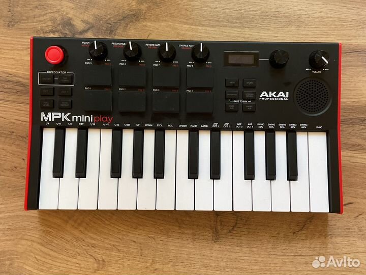 Синтезатор akai MPK mini