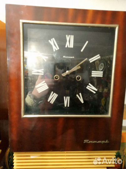СССР настенные часы с боем и без Янтарь