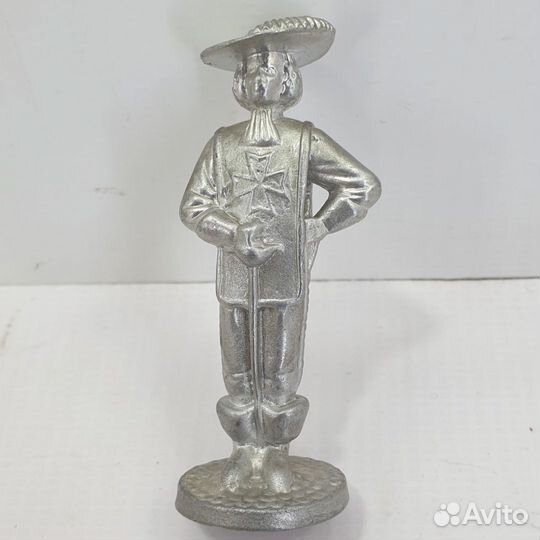 Оловянные фигурки