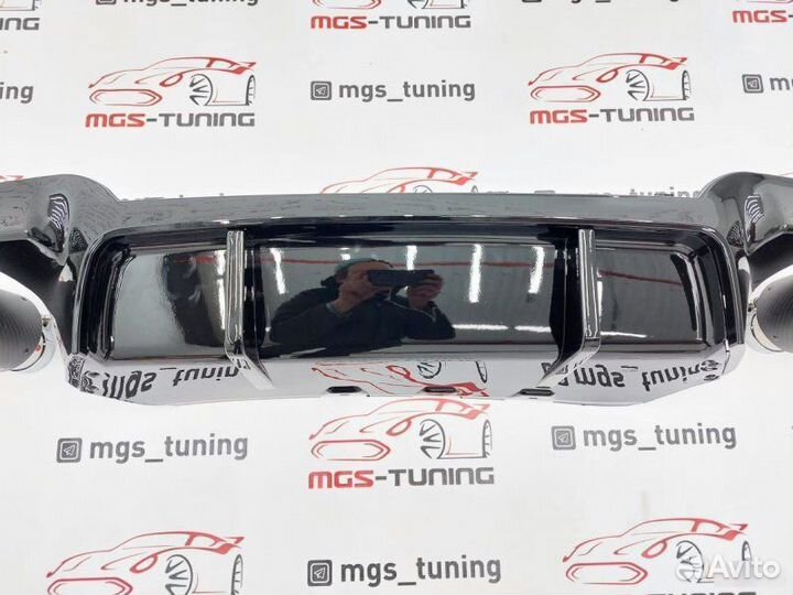 Диффузор с насадками BMW 5 series F10 M5 V-Style