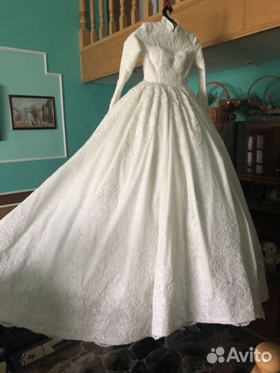 Свадебное платье 44 46 бу