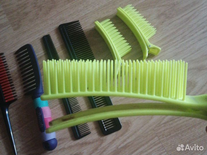 Расчёски и зажимы для стрижки и окрашивания