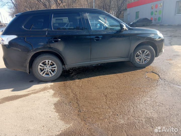 Mitsubishi Outlander 2.4 CVT, 2013, 216 400 км