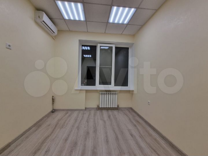 Офис с водой, Чехова/М.Горького, 10,9м²