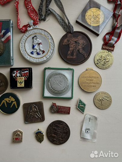 Коллекционные значки и медали СССР