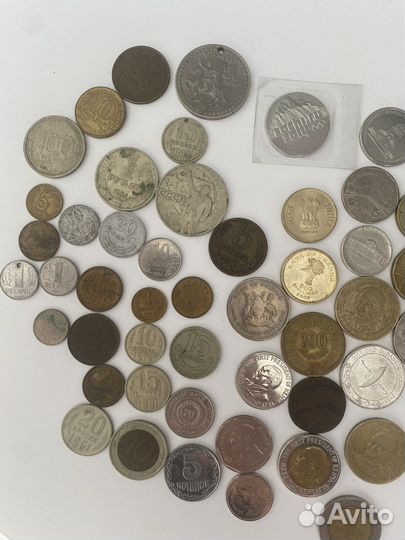 Монеты и купюры