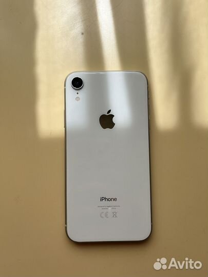 iPhone Xr, 64 ГБ