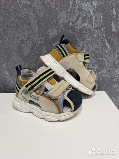 Сандали детские