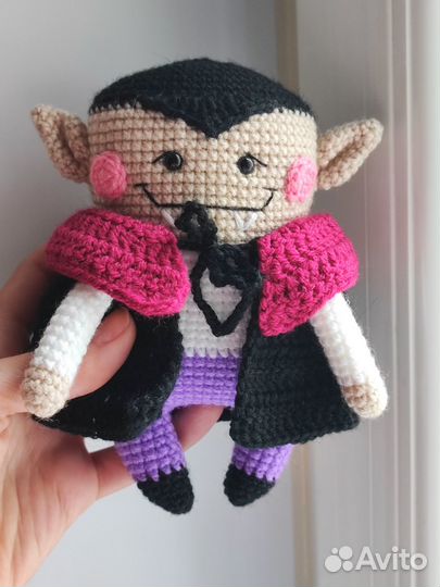 Вампир в плаще