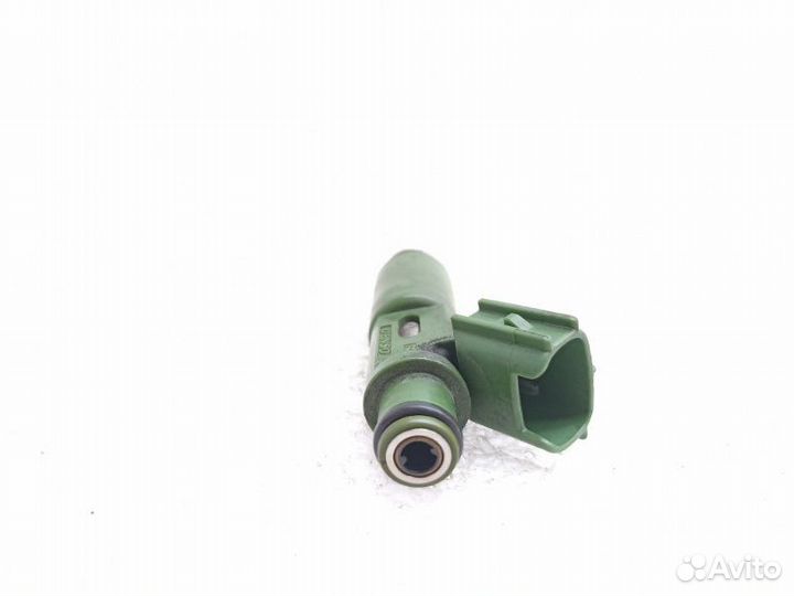Форсунка топливная Toyota Wish ZNE10G 1.8 1zzfe