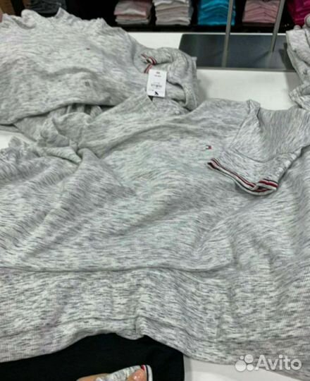 Tommy Hilfiger костюм женский.Оригинал.Из США