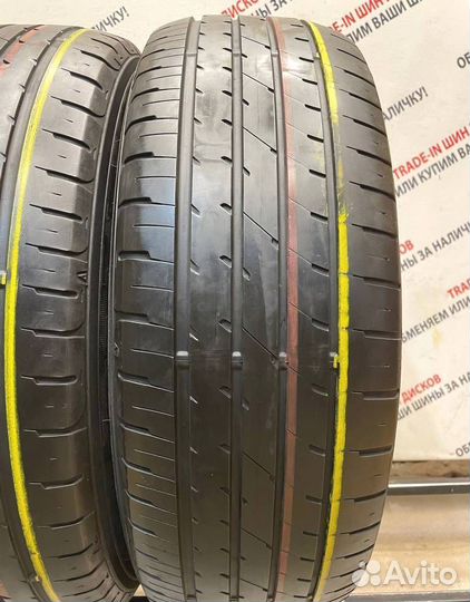 Dunlop Enasave RV504 215/60 R17 96H