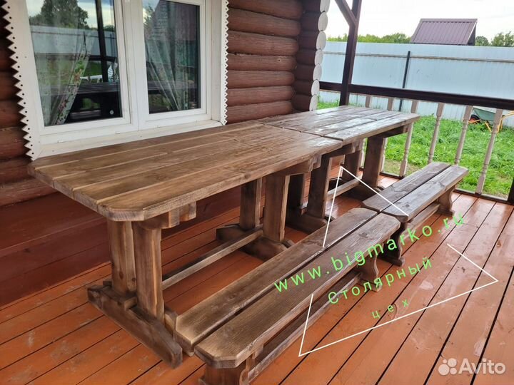 Стол из дерева