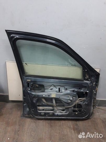 Дверь передняя левая Renault Symbol LB K4J 1999