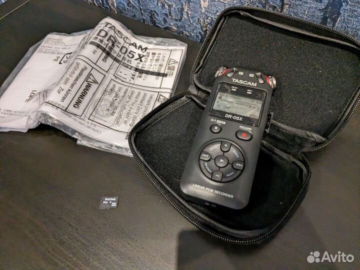 Диктофон/Рекордер Tascam DR-05X