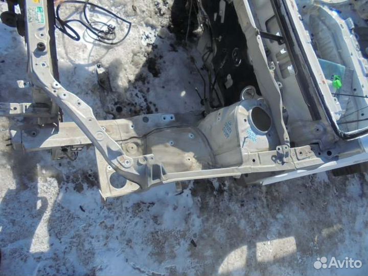 Лонжерон левый Toyota Corolla Fielder ZZE123