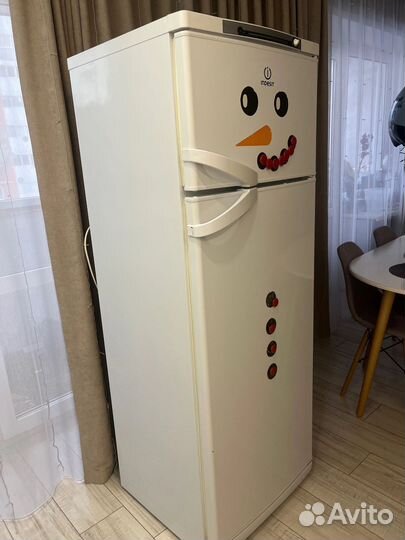 Холодильник indesit бу