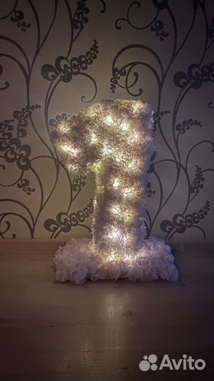 Цифра 1 на годик девочке