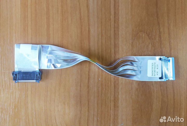 Шлейф lvds EAD63787825