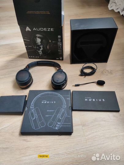 Audeze Mobius