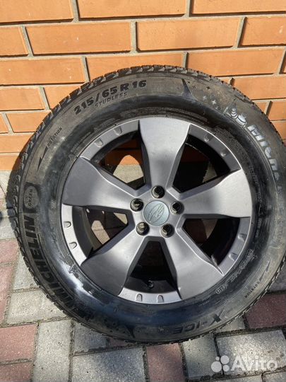 Michelin X-Ice 215/65 R16