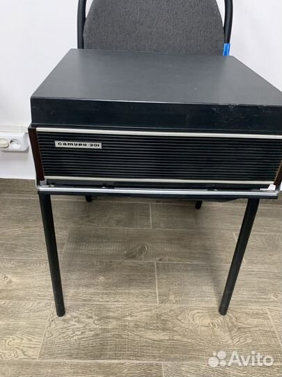 Катушечный магнитофон СССР Сатурн 201