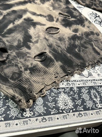 Свитер рваный Off Street