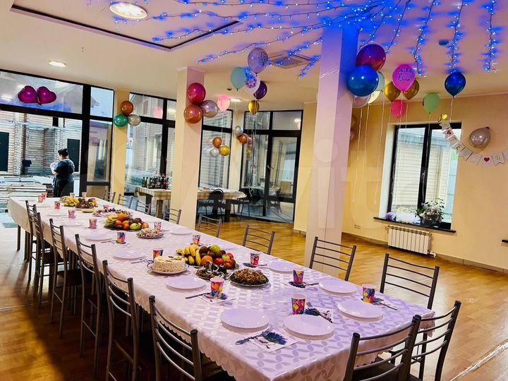 Гостиница, 1800 м²