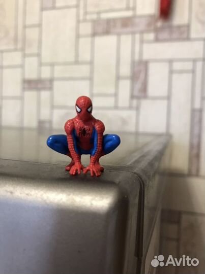 Человек-паук фигурка. Spiderman