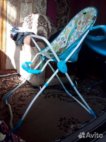 Детский стульчик для кормления