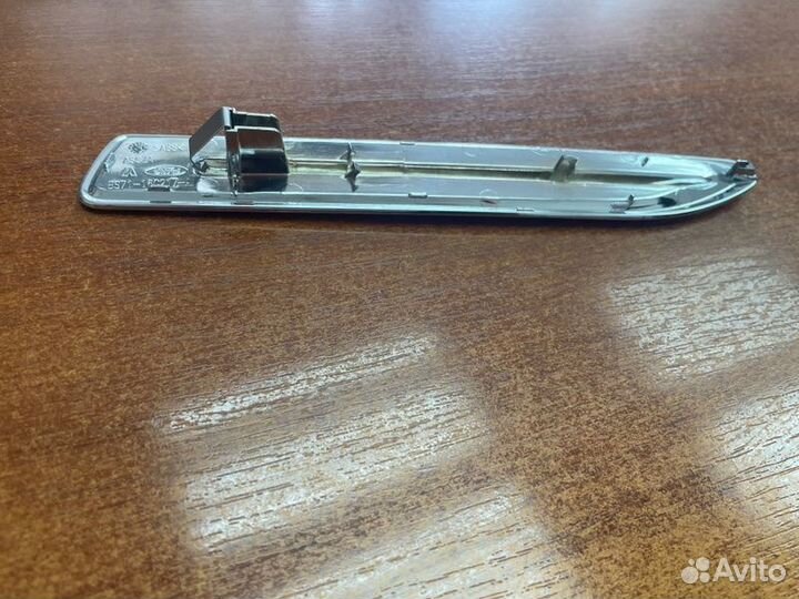 Накладка крыла передняя левая Ford Mondeo