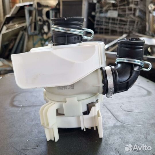 Циркуляционный насос для посудомойки Zanussi