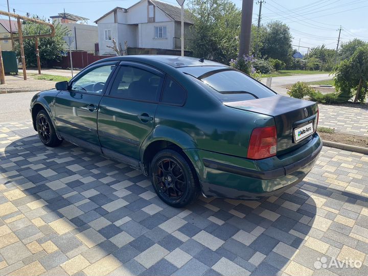 Volkswagen Passat 1.8 AT, 1997, 356 000 км