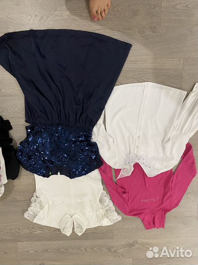 Одежда для девочки пакетом на 6-9 лет