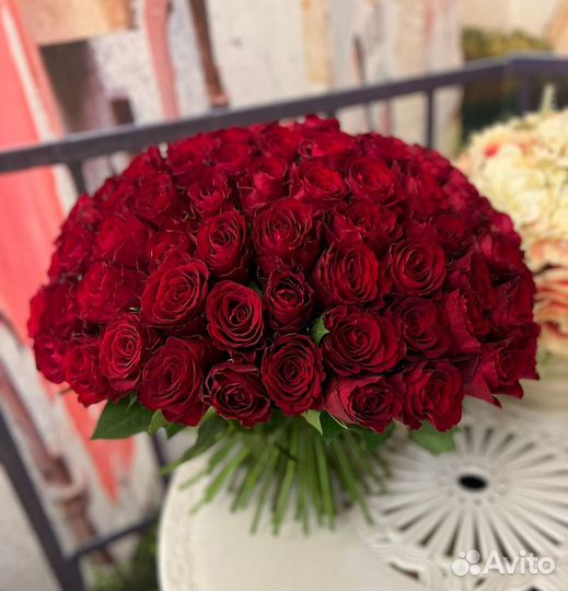 Доставка цветов и букетов Нальчик