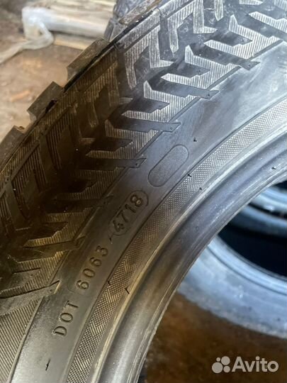 Nokian Tyres Hakkapeliitta 8 SUV 225/60 R17