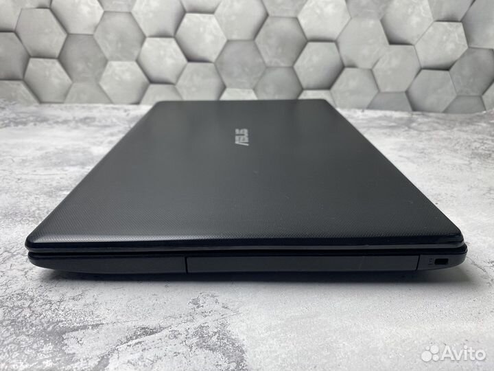 Быстрый ноутбук Asus