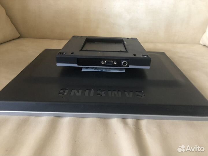 Монитор Samsung 152 s