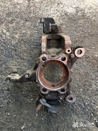 Поворотный кулак правый Audi A3 8P 280мм