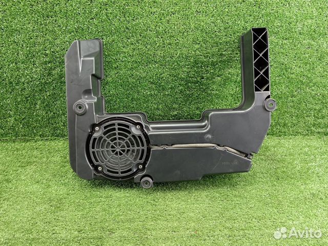 Сабвуфер Bank & Olufsen Audi A4 B8 8K