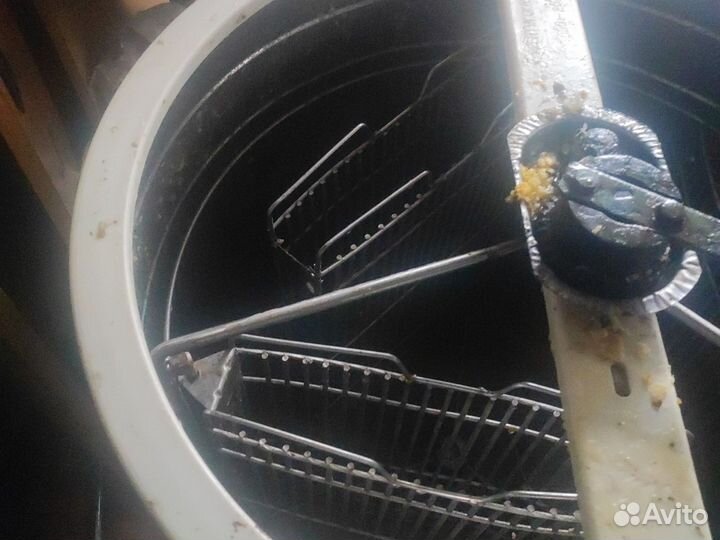 Медогонка 3 рамочная бу