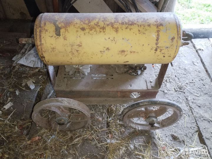 Компрессор воздушный электрический 220в